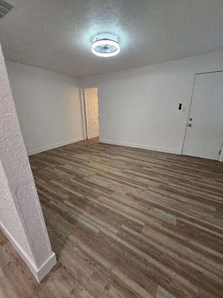 Building Photo - 1610 E Yale Ave