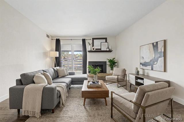 Building Photo - 7665 E Eastman Ave