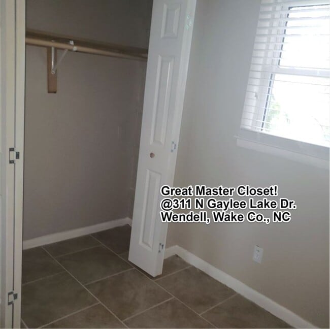 Building Photo - $1795/mo. w/Modern Renovations! 4 BR, 2 BA Wendell, NC!  Large, Split-Level single family home w/...