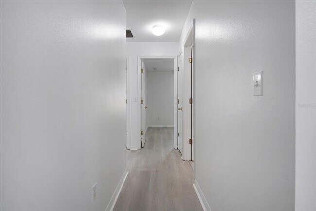 Building Photo - 103 Ridgebrook Ct