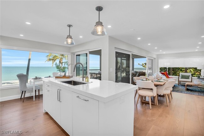Building Photo - 9517 Gulf Shore Dr