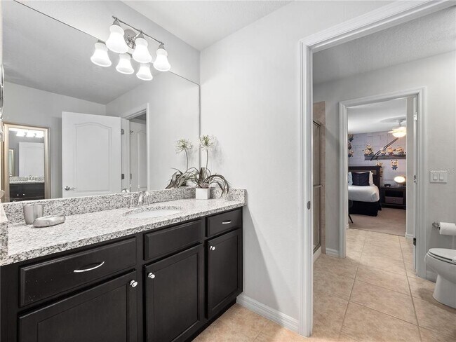 Building Photo - 8825 Rhodes St