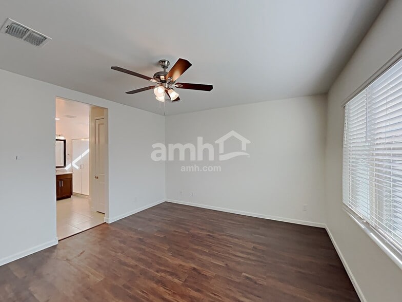Building Photo - 431 W Organ Pipe Dr