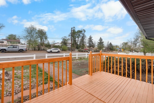 Building Photo - 6220 W Ohio Ave