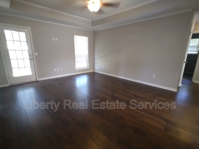 Building Photo - 101 Wayfair Ln