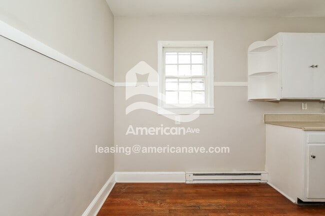 Building Photo - 403 Lowdermilk St