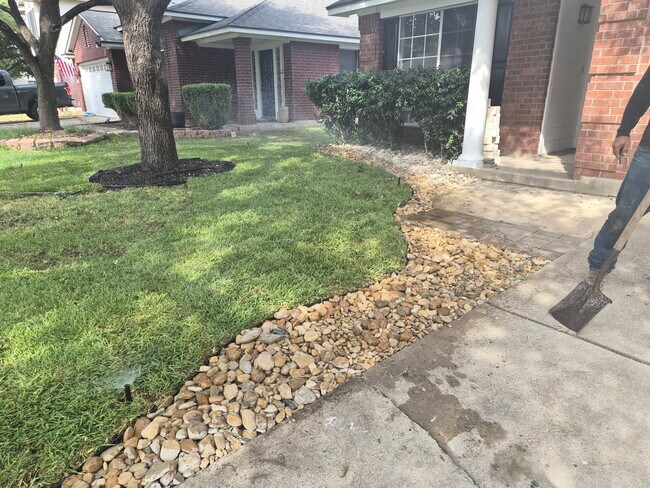 Building Photo - 3809 Willie Mays Ln