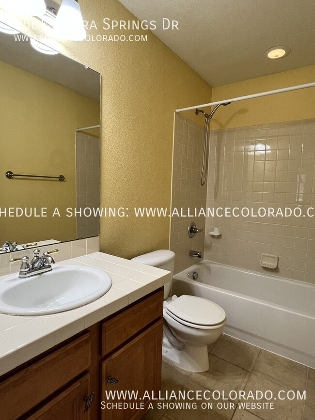 Building Photo - 2584 Sierra Springs Dr