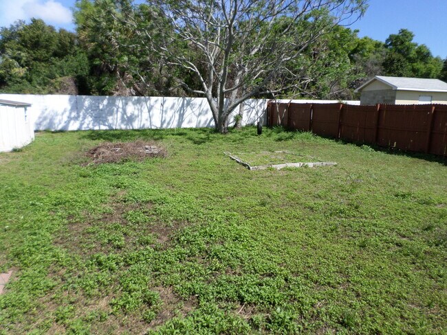 Building Photo - 138 Cocoa Pl