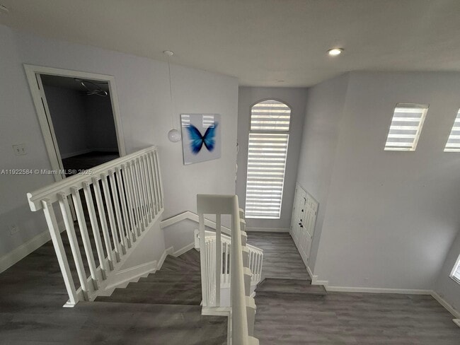 Building Photo - 9352 SW 155th Ave