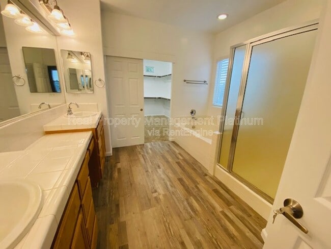 Building Photo - 1875 N Belvedere Ave