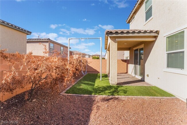 Building Photo - 8749 Spanish Ridge Ave