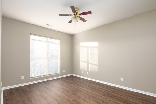 Building Photo - 2792 Gateway Park Ln