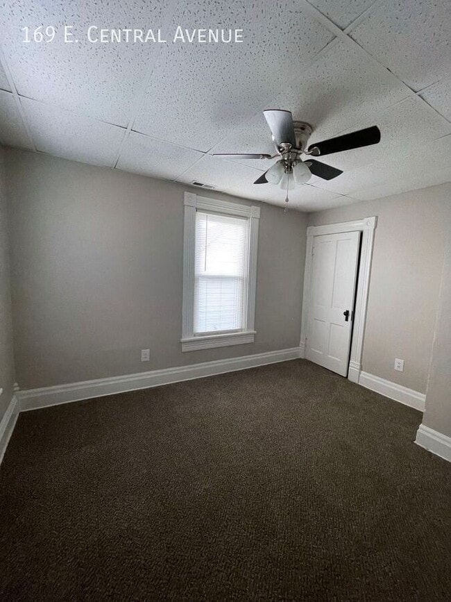 Building Photo - 169 E Central Ave