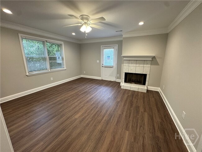 Building Photo - 620 Pinecrest Dr