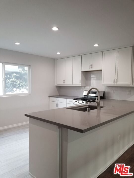 Building Photo - 4866 1/2 McConnell Ave