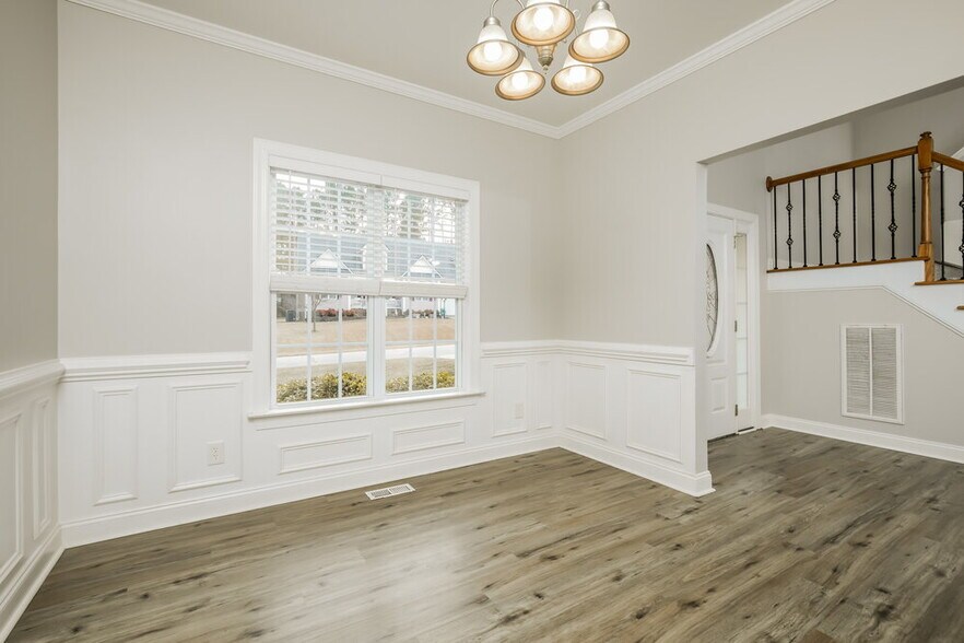 Building Photo - 49 E Trafalgar Ct