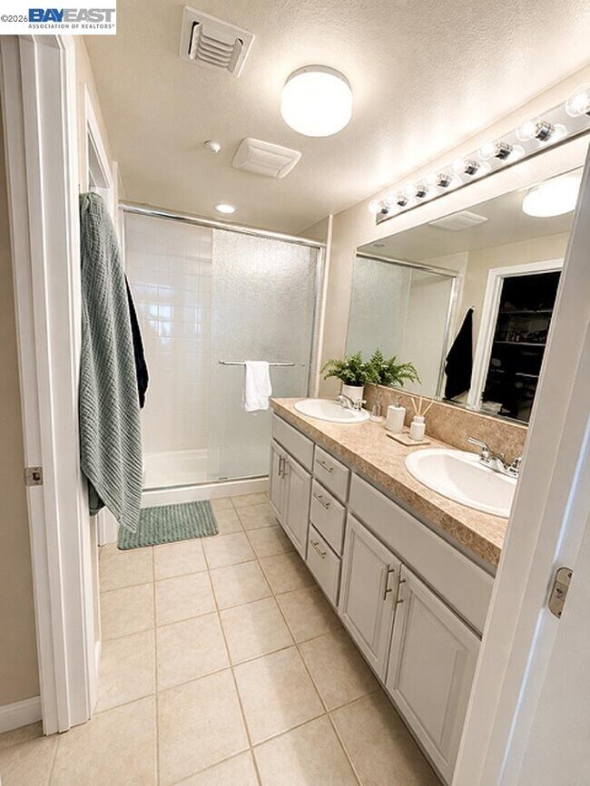 Building Photo - 3420 Finnian Way