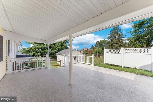 Building Photo - 54 W Henrietta St