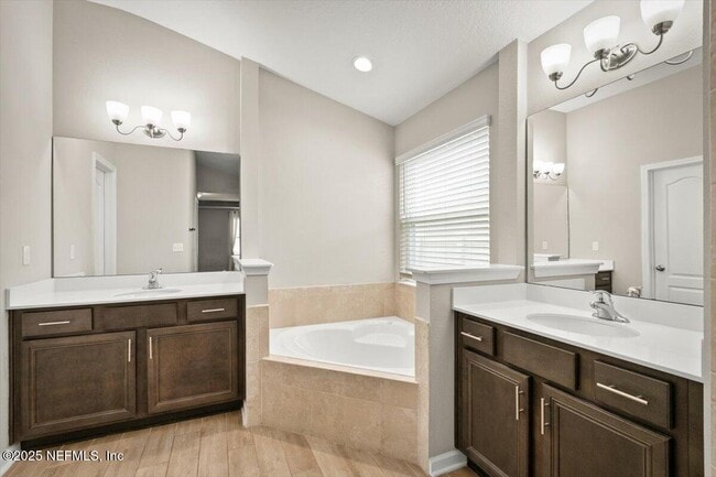 Building Photo - 15646 Winder Lake Dr