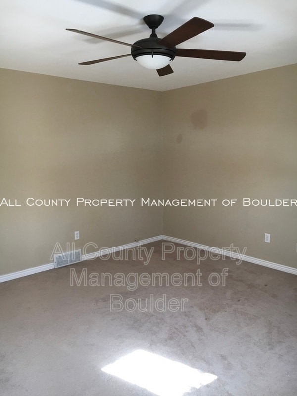 Building Photo - 3850 Paseo del Prado