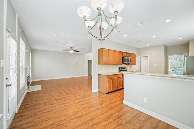 Building Photo - 209 McVoy Dr