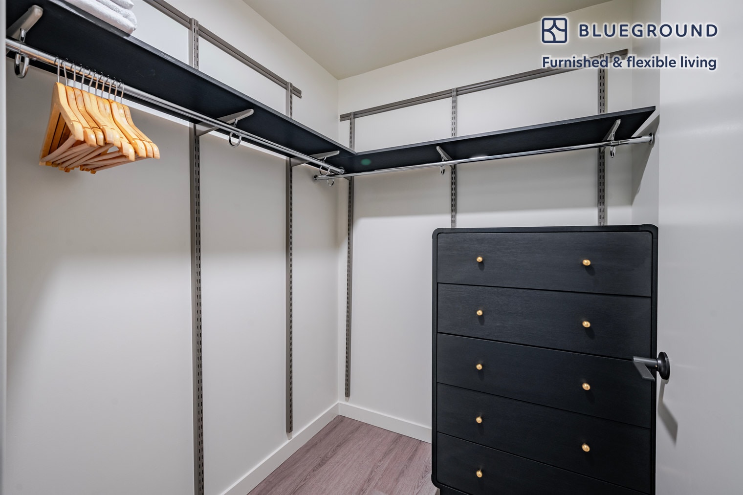 Building Photo - 10050 NE 10th St