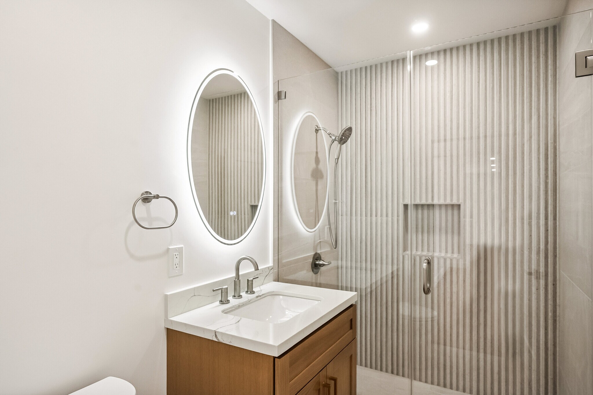 Bathroom #3 - 4702 Kraft Ave