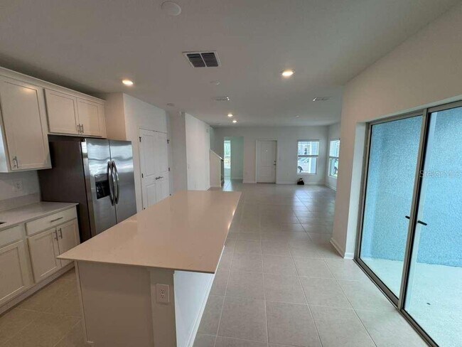 Building Photo - 6004 Zen Wy