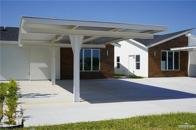 Building Photo - 13 San Andres