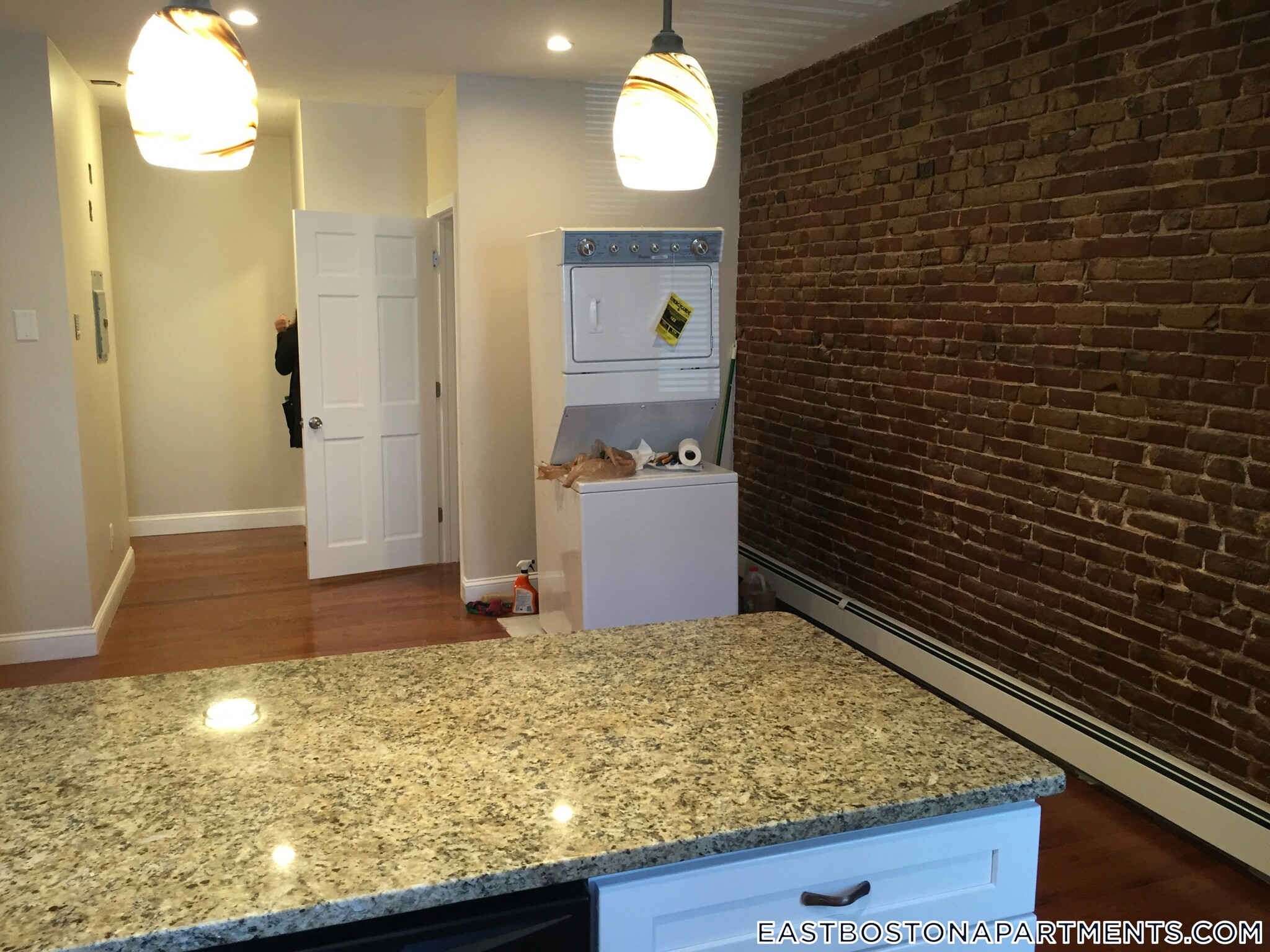 Building Photo - 349 Sumner St