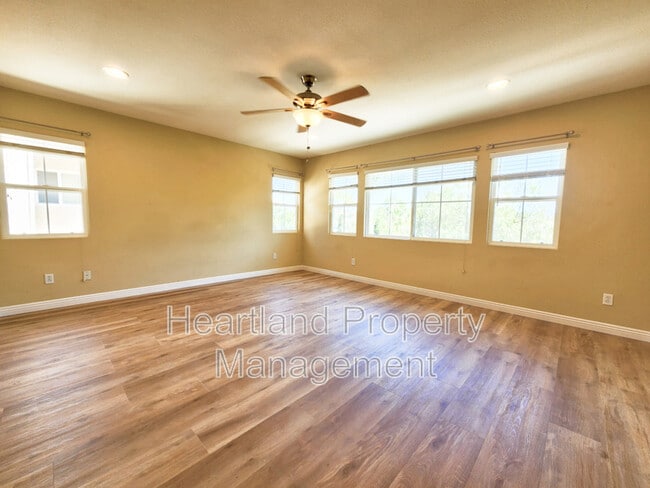Building Photo - 714 Casita Ln