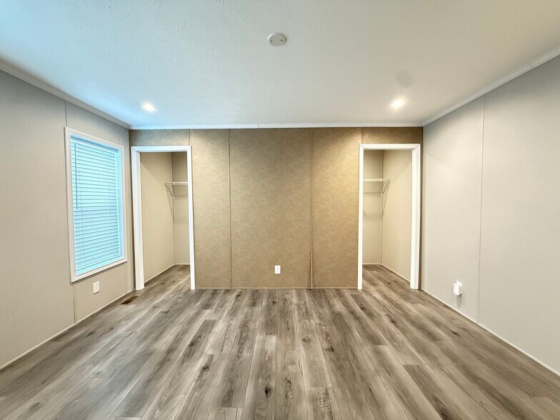 Building Photo - 52491 Potomac Ct