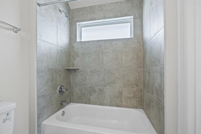 Building Photo - 101 Stone Cyn Dr