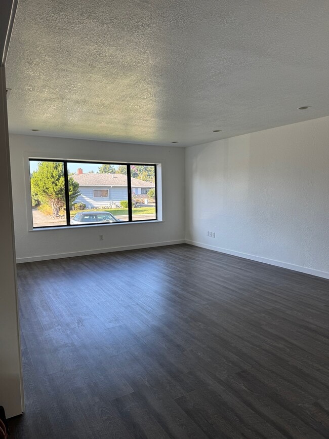 Building Photo - 2116 Aldo Ct