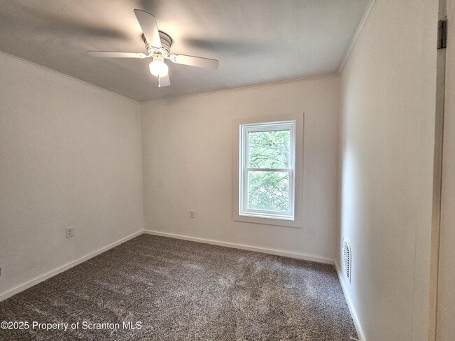 Building Photo - 2103 Hollister Ave
