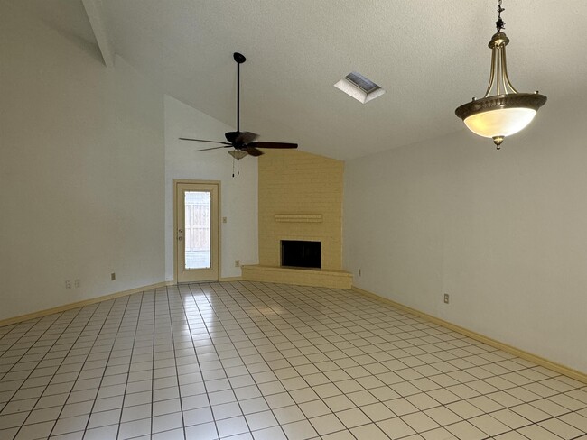 Building Photo - 7126 Fort Collins Dr