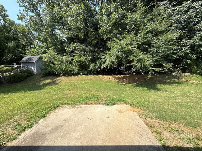 Building Photo - 3025 Longspur Dr