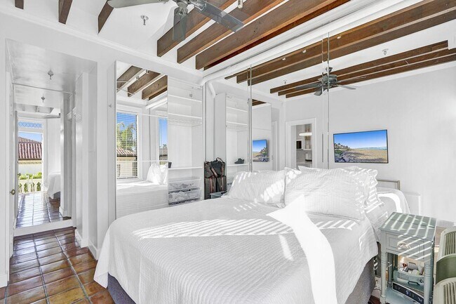 Building Photo - 235 Sunrise Ave