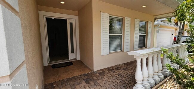 Building Photo - 4951 Somerville Dr