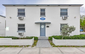 Building Photo - 717 2nd Ave S
