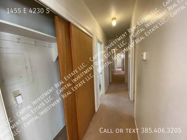 Building Photo - 1455 E 4230 S