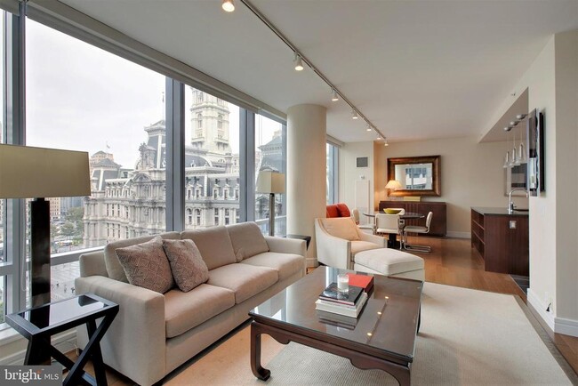 Building Photo - 1414 S Penn Square