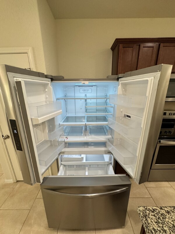 Building Photo - 206 Elderberry