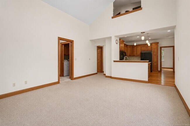 Building Photo - 3691 Bridgewater Dr