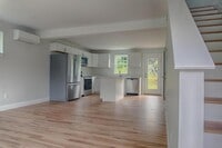 Building Photo - 5 Thomas Dr