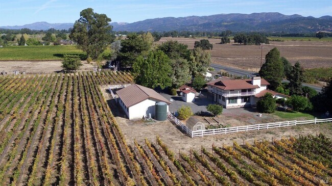 Building Photo - 201 (20300 Arnold)