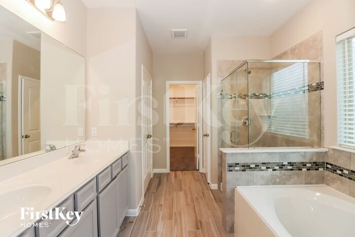 Building Photo - 4615 Red Yucca Dr