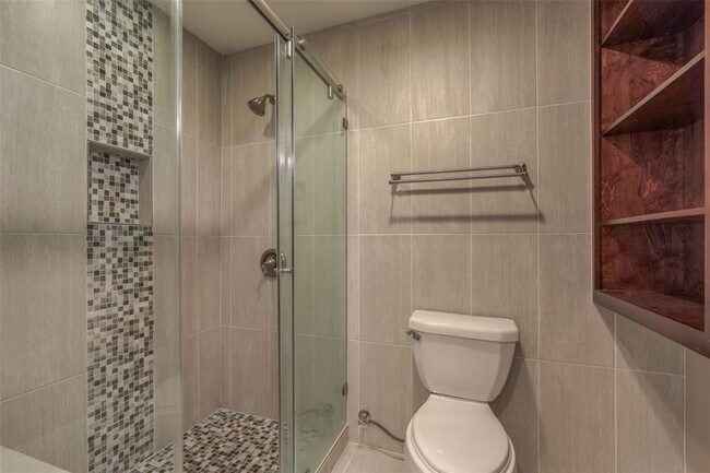 Building Photo - 144 S Deerfoot Cir