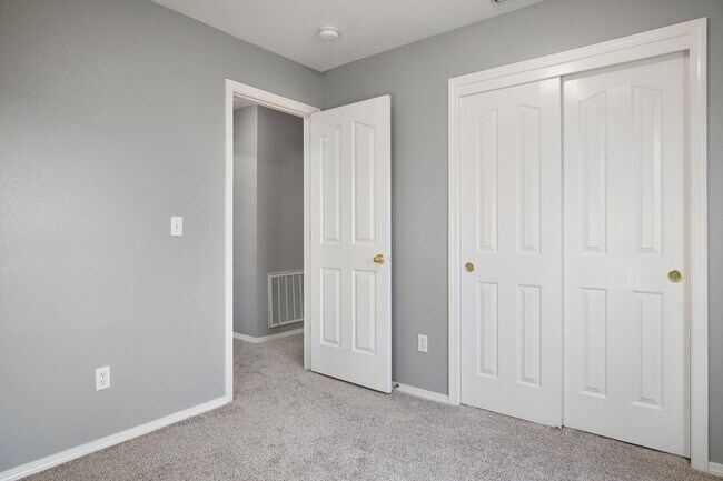 Building Photo - Freshly Updated 3-Bedroom Home for Rent in South Boise